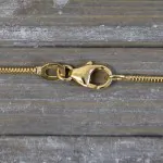 Goldkette als Schlangenkette in Gelbgold 375 / 9K, 100 cm lang, 1,4 mm breit, Gewicht ca. 8.2 g.