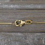 Goldkette als Schlangenkette in Gelbgold 375 / 9K, 45 cm lang, 1,1 mm breit, Gewicht ca. 4.2 g.