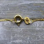 Goldkette als Singapurkette in Gelbgold 375 / 9 Karat, 34 cm lang, 1.2 mm breit, Gewicht ca. 1 g.