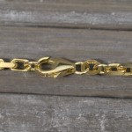 Goldkette als Ankerkette diamantiert in Gelbgold 375 / 9K, 45 cm lang, 3 mm breit, Gewicht ca. 18 g.