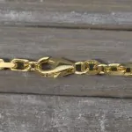 Goldkette als Ankerkette diamantiert in Gelbgold 375 / 9K, 50 cm lang, 3 mm breit, Gewicht ca. 20 g.
