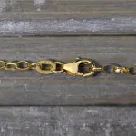 Goldkette als Erbskette in Gelbgold 375 / 9K, 38 cm lang, 2,4 mm breit, Gewicht ca. 3.4 g.