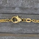 Armband als Zopfkette hohl in Gelbgold 585 / 14K, 20 cm lang, 2.1 mm breit, Gewicht ca. 3 g.