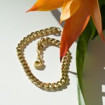 Armband als Panzerkette hohl in Gelbgold 585 / 14K, 21 cm lang, 5,4 mm breit, Gewicht ca. 8.2 g.