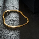 Armband als Panzerkette hohl in Gelbgold 585 / 14K, 19 cm lang, 3 mm breit, Gewicht ca. 2.3 g.