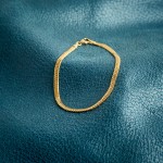 Armband als Panzerkette hohl in Gelbgold 585 / 14K, 19 cm lang, 3 mm breit, Gewicht ca. 2.3 g.