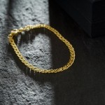 Armband als Zwillingspanzerkette in Gelbgold 585 / 14 K, 21,5 cm lang, 3,9mm breit, Gewicht ca. 5 g.