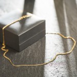 Goldkette als Panzerkette weit in Gelbgold 333 / 8K, 60 cm lang, 2,6 mm breit, Gewicht ca. 4.4 g.