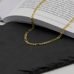 Goldkette als Figarokette diamantiert in Gelbgold 333 / 8K, 45 cm lang, 3,4 mm breit, Gewicht ca. 9.6 g.