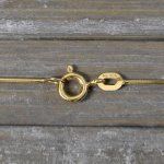 Goldkette als Schlangenkette diamantiert in Gelbgold 585 / 14K, 45 cm lang, 0,8 mm breit, Gewicht ca. 2.9 g.