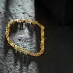 Armband als Singapurkette in Gelbgold 333 / 8 K, 20 cm lang, 3,4mm breit, Gewicht ca. 3.8 g.