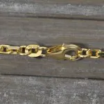 Armband als Ankerkette diamantiert in Gelbgold 585 / 14K, 21 cm lang, 2,5 mm breit, Gewicht ca. 7.3 g.