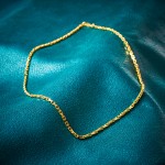 Goldkette als Ankerkette diamantiert in Gelbgold 375 / 9K, 45 cm lang, 3 mm breit, Gewicht ca. 18 g.