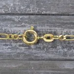 Armband als Figarokette diamantiert in Gelbgold 585 / 14 K, 18,5 cm lang, 2,2mm breit, Gewicht ca. 2.2 g.