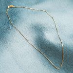 Goldkette als Venezianerkette in Gelbgold 333 / 8K, 45 cm lang, 0,6 mm breit, Gewicht ca. 1 g.
