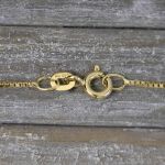 Goldkette als Venezianerkette in Gelbgold 585 / 14K, 38 cm lang, 0,8 mm breit, Gewicht ca. 1.9 g.