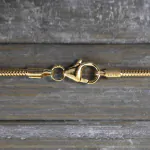 Goldkette als Schlangenkette in Gelbgold 750 / 18 Karat, 65 cm lang, 1.6 mm breit, Gewicht ca. 9,8 g.