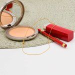 Goldkette als Schlangenkette in Gelbgold 750 / 18K, 42 cm lang, 0,8 mm breit, Gewicht ca. 2.8 g.