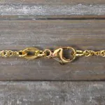 Goldkette als Singapurkette in Gelbgold 750 / 18K, 45 cm lang, 1.8 mm breit, Gewicht ca. 3.5 g.