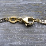 Armband als Singapurkette in Bicolor Gelbgold / Weißgold 750 / 18K, 19 cm lang, 2,4 mm breit, Gewicht ca. 2.6 g.