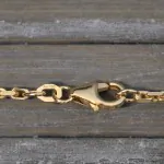 Goldkette als Ankerkette diamantiert in Gelbgold 750 / 18K, 55 cm lang, 2 mm breit, Gewicht ca. 14 g.
