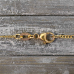 Goldkette als Figarokette diamantiert in Gelbgold 750 / 18K, 42 cm lang, 1,5 mm breit, Gewicht ca. 2.8 g.