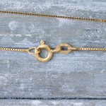 Goldkette als Venezianerkette in Gelbgold 750 / 18K, 70 cm lang, 0,7 mm breit, Gewicht ca. 3.3 g.