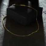 Goldkette als Venezianerkette in Gelbgold 750 / 18K, 38 cm lang, 0,9 mm breit, Gewicht ca. 3 g.