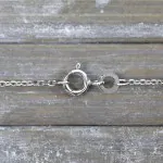 Goldkette als Ankerkette diamantiert in Weißgold 333 / 8K, 42 cm lang, 1,3 mm breit, Gewicht ca. 2.3 g.