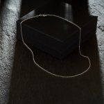 Goldkette als Ankerkette diamantiert in Weißgold 750 / 18K, 50 cm lang, 1,3 mm breit, Gewicht ca. 3.7 g.