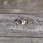 Goldkette als Ankerkette diamantiert in Weißgold 750 / 18K, 40 cm lang, 1,7 mm breit, Gewicht ca. 5 g.