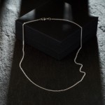 Goldkette als Panzerkette flach in Weißgold 585 / 14K, 70 cm lang, 1,7 mm breit, Gewicht ca. 8.4 g.