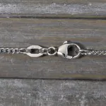 Goldkette als Panzerkette flach Weißgold 750 / 18K, 60 cm lang, 1,7 mm breit, Gewicht ca. 7.4 g.