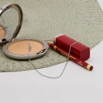 Goldkette als Panzerkette flach Weißgold 750 / 18K, 40 cm lang, 1,7 mm breit, Gewicht ca. 5.4 g.