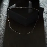 Goldkette als Venezianerkette in Weißgold 750 / 18K, 38 cm lang, 0,7 mm breit, Gewicht ca. 2 g.