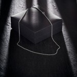 Goldkette als Ankerkette rund Weißgold 585 / 14K, 42 cm lang, 1,3 mm breit, Gewicht ca. 2.6 g.