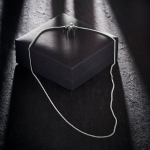 Goldkette als Panzerkette flach Weißgold 585 / 14K, 60 cm lang, 1,7 mm breit, Gewicht ca. 6.8 g.