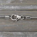 Goldkette als Schlangenkette in Weißgold 585 / 14K, 45 cm lang, 1,9 mm breit, Gewicht ca. 10,3 g.