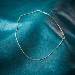 Goldkette als Schlangenkette diamantiert in Weißgold 585 / 14K, 60 cm lang, 1,2 mm breit, Gewicht ca. 9.3 g.