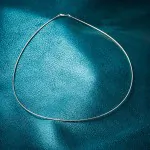 Goldkette als Tondakette in Weißgold 333 / 8K, 40 cm lang, 1,2 mm breit, Gewicht ca. 4.6 g.