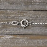 Goldkette als Venezianerkette in Weißgold 585 / 14K, 60 cm lang, 0,9 mm breit, Gewicht ca. 4.1 g.