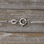 Goldkette als Venezianerkette in Weißgold 585 / 14K, 40 cm lang, 0,9 mm breit, Gewicht ca. 2.8 g.