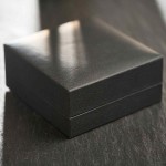 Ohrringe, Creolen, Gelbgold 750 / 18K, Außendurchmesser 50 mm, Breite 2.5 mm, Gewicht ca. 3.4 g