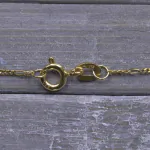 Goldkette als Figarokette diamantiert in Gelbgold 375 / 9K, 34 cm lang, 1,1 mm breit, Gewicht ca. 1 g.