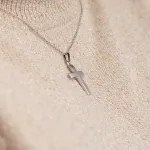 Anhänger Kreuz seidenmatt , Weißgold 333 / 8K, Höhe 21 mm, Gewicht ca. 0,75 g