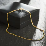 Goldkette als Figarokette diamantiert in Gelbgold 585 / 14K, 50 cm lang, 1,9 mm breit, Gewicht ca. 3.8 g.