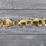 Goldkette als Figarokette hohl in Gelbgold 750 / 18K, 50 cm lang, 5.7 mm breit, Gewicht ca. 14.7 g.