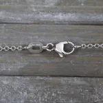 Goldkette als Ankerkette rund in Weißgold 585 / 14K, 90 cm lang, 1,5 mm breit, Gewicht ca. 6.8 g.
