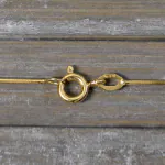 Goldkette als Schlangenkette diamantiert in Gelbgold 375 / 9K, 50 cm lang, 0,8 mm breit, Gewicht ca. 3 g.