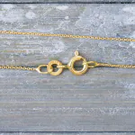 Goldkette als Ankerkette rund in Gelbgold 333 / 8K, 45 cm lang, 0,8 mm Breit, Gewicht ca. 0.8 g.
